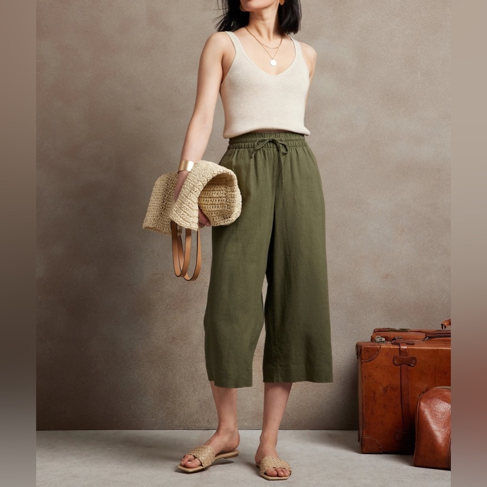 Banana Republic wide leg cropped pants Size XS